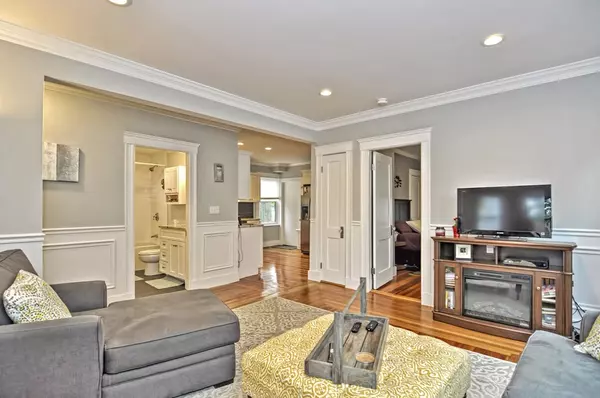 Milton, MA 02186,24 Houston Ave #1