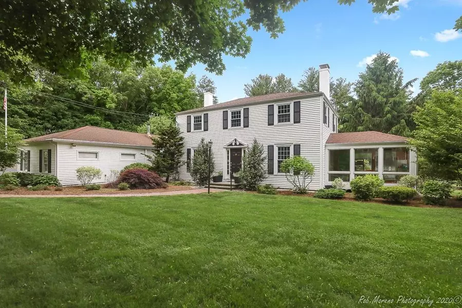 16 Greentree Ln, Newbury, MA 01922