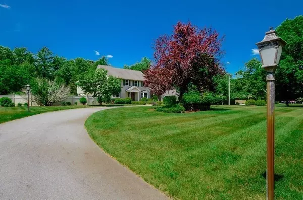 Rochester, MA 02770,1029 Walnut Plain Rd