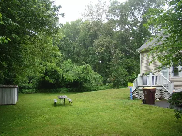 Acushnet, MA 02743,14 Pembroke Avenue