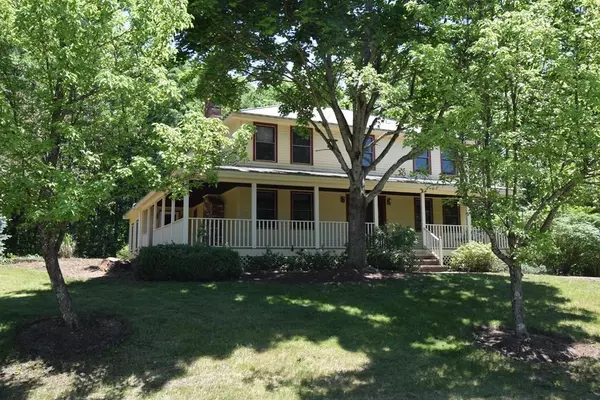 3 Sean Drive, Kingston, NH 03848