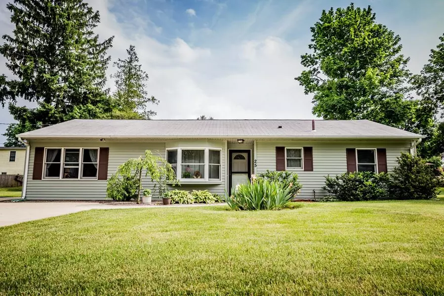 25 Willow Road, Smithfield, RI 02828