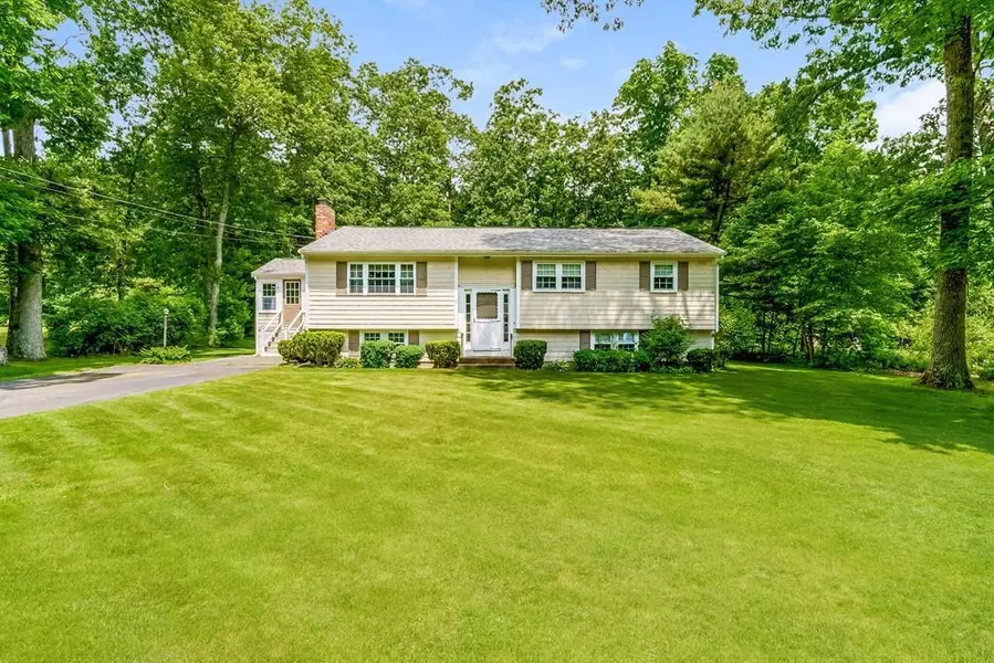 13 Park Lane, Norton, MA 02766