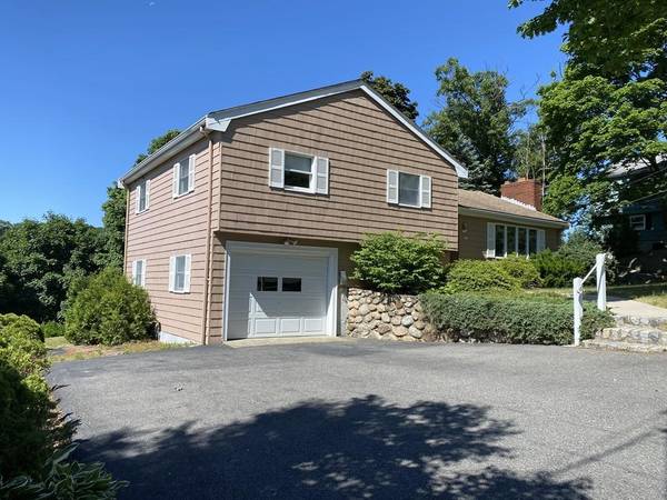 40 Ladd Hill Rd, Lynn, MA 01904