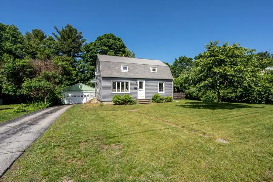 7 Ashton Street, Oxford, MA 01540