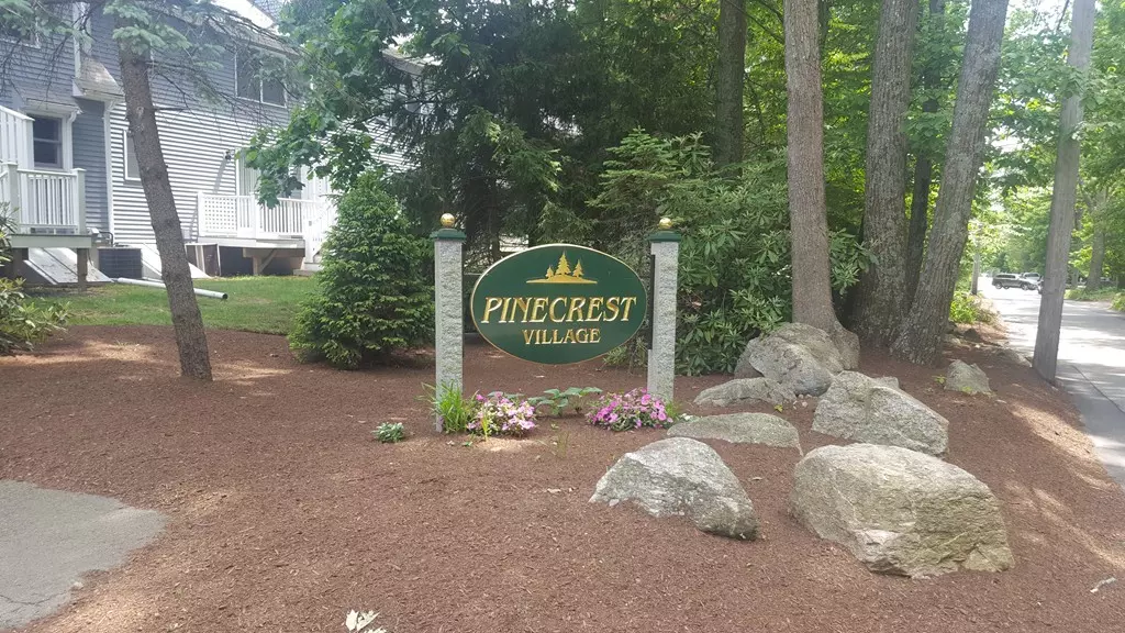 12 Pinecrest Vlg #12, Hopkinton, MA 01748