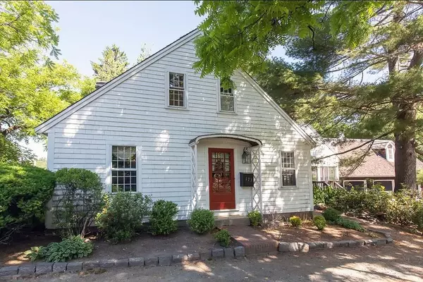 Hingham, MA 02043,173 Whiting St