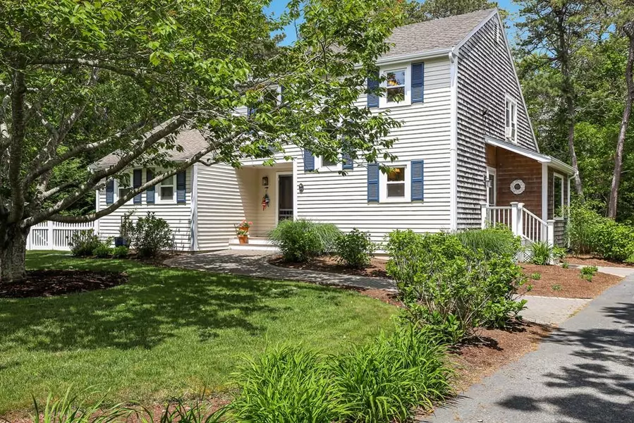 44 Spring Hill Rd, Chatham, MA 02650