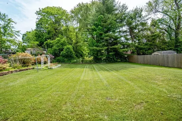 West Springfield, MA 01089,89 Silver St
