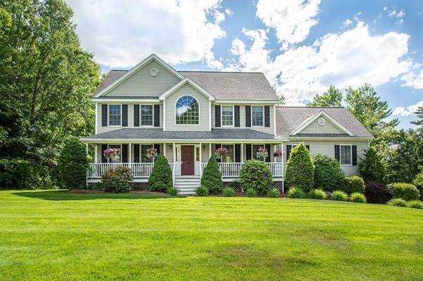 11 Highland St, Tyngsborough, MA 01879