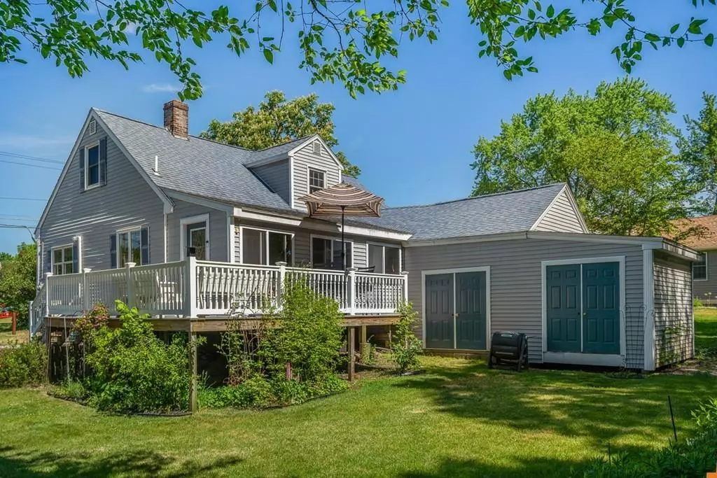 Townsend, MA 01469,16 Elm Street