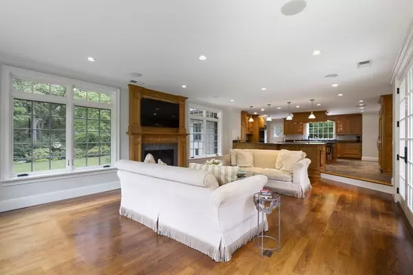 Weston, MA 02493,65 Newton Street