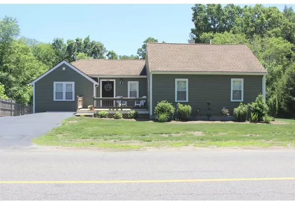 436 E Washington St, Hanson, MA 02341