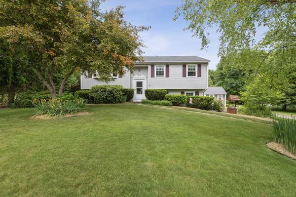 30 Priscilla Lane, Charlton, MA 01507