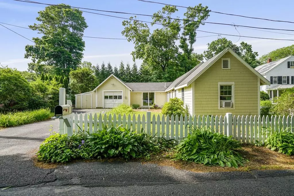 Duxbury, MA 02332,9 Lovers Ln