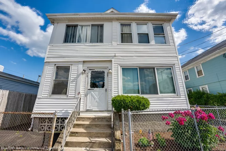 867 Central Avenue, Pawtucket, RI 02861