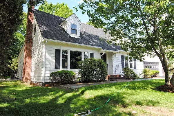 Holbrook, MA 02343,45 South St