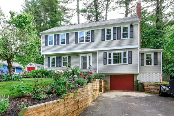 Halifax, MA 02338,1 Doris Road