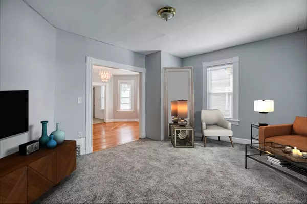 Springfield, MA 01108,207-209 White St