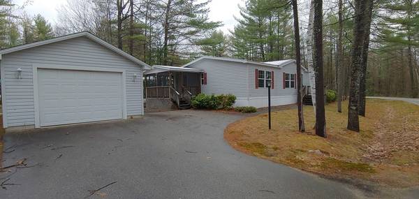 167 Blake Hill Rd, Conway, NH 03813