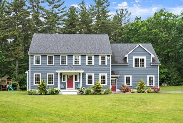 3 Bristol Pond Drive, Norfolk, MA 02056