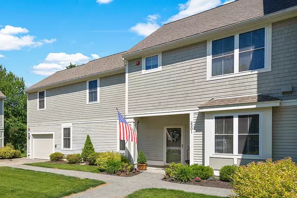 2301 Juniper Cir #2301, North Andover, MA 01845