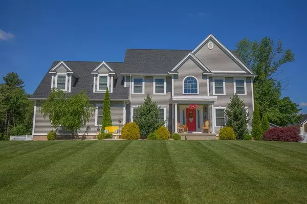 9 Wisteria Ln, East Longmeadow, MA 01028