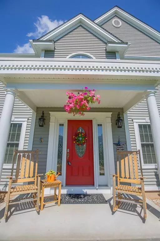 East Longmeadow, MA 01028,9 Wisteria Ln