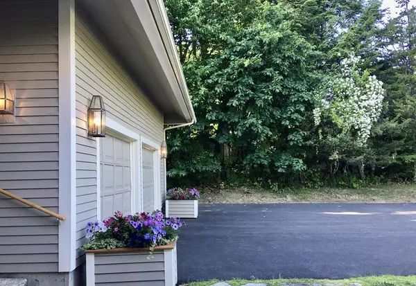 Boxborough, MA 01719,57 Meetinghouse Lane