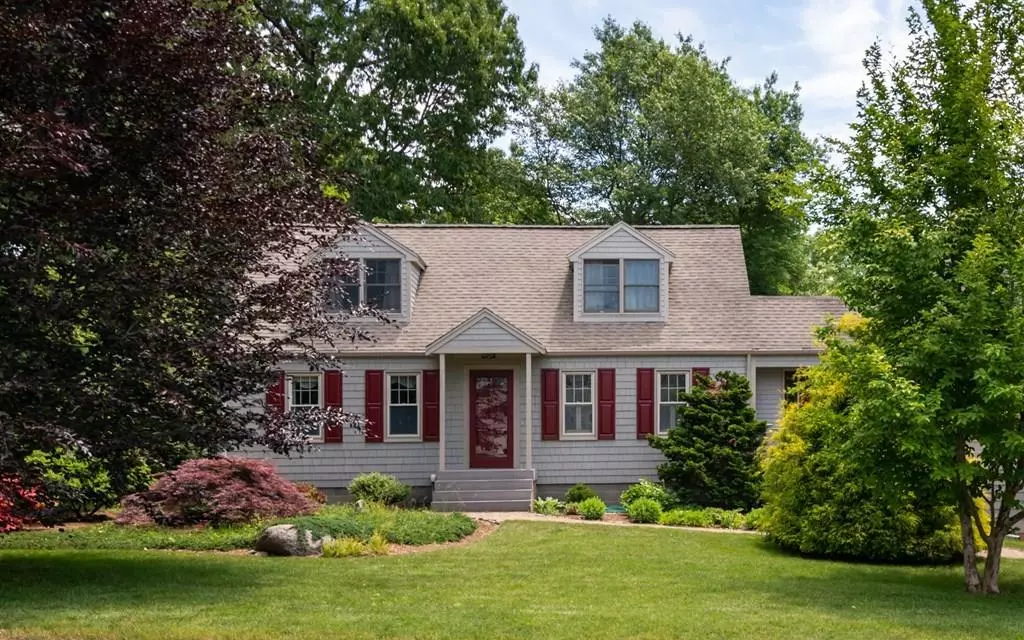 Cohasset, MA 02025,12 Tupelo Rd