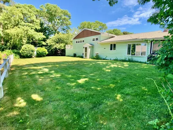 Yarmouth, MA 02673,8 Braun Rd