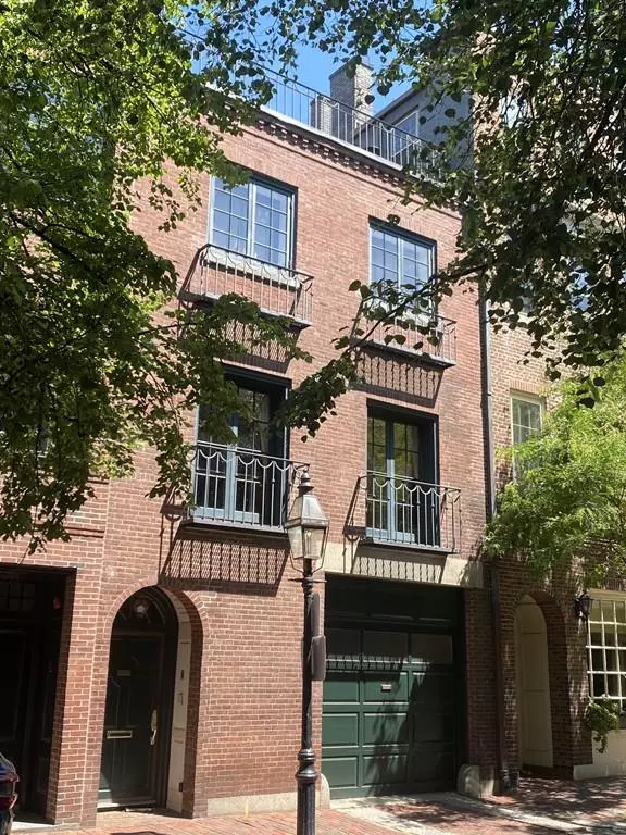 77 Chestnut Street, Boston, MA 02108