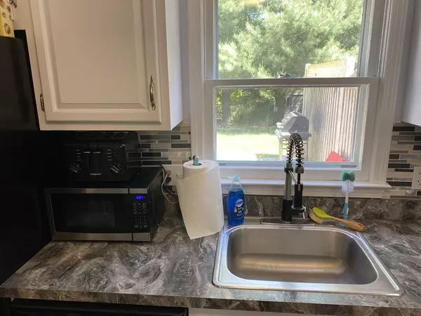 Auburn, MA 01501,8 Tuck Farm Rd. #4