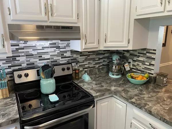 Auburn, MA 01501,8 Tuck Farm Rd. #4