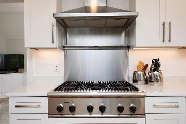 Duxbury, MA 02332,315 West St