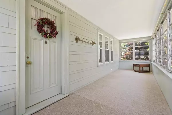 Milton, MA 02186,5 Rockwell Pl