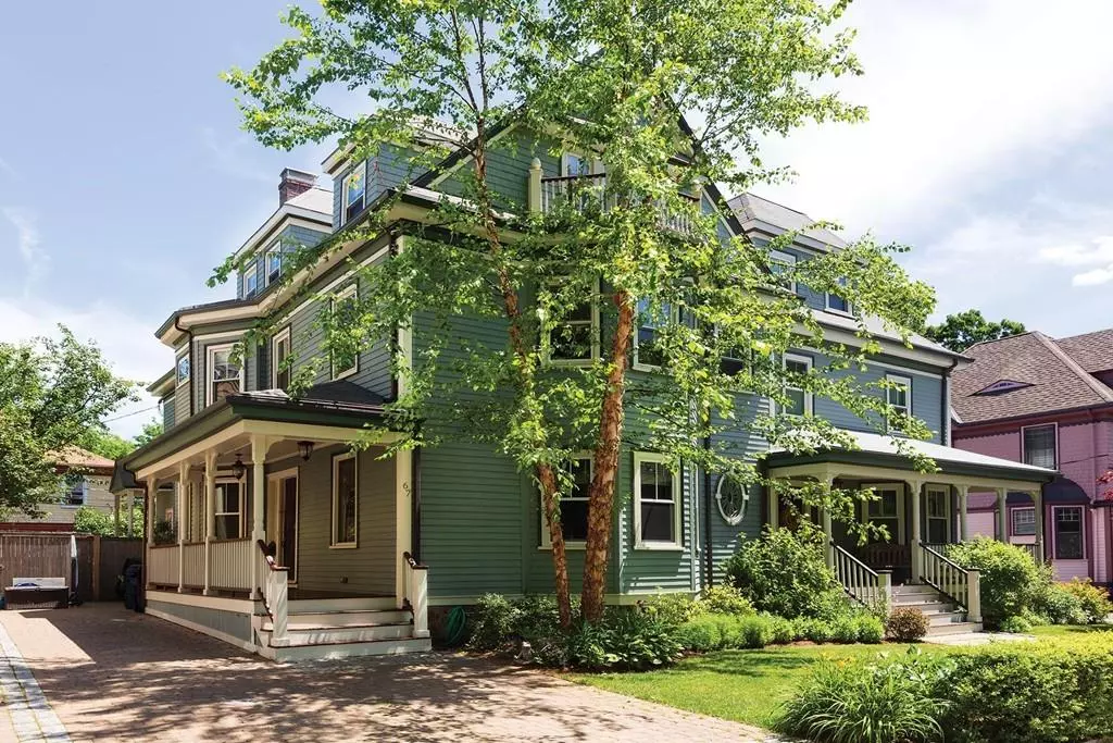 Brookline, MA 02446,67 Toxteth St
