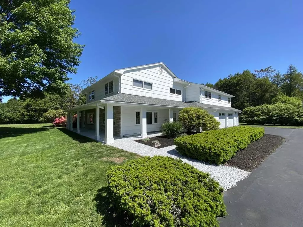 Weston, MA 02493,10 Sherburn Circle