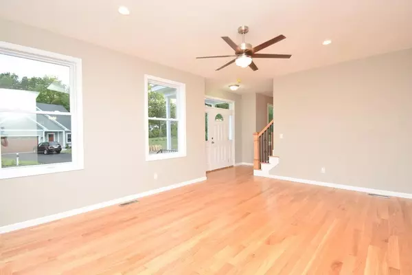 Springfield, MA 01129,52 Kingoke
