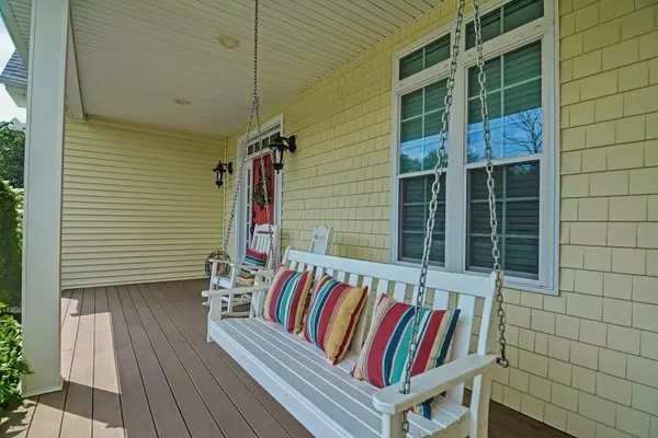 Tiverton, RI 02878,38 Plantation Dr