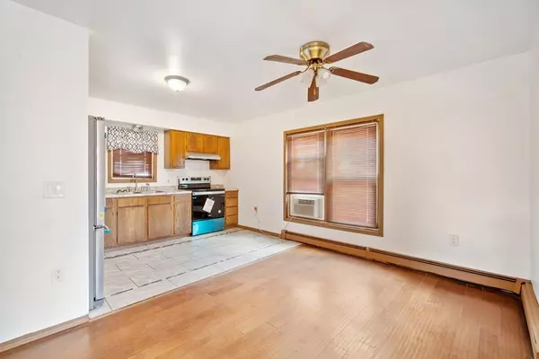 Springfield, MA 01105,473 Central St