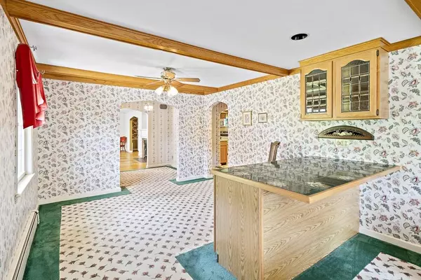 Winchester, MA 01890,7 Blossom Hill Rd