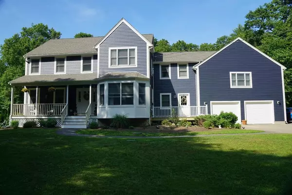 17 Lang Street, Lakeville, MA 02347