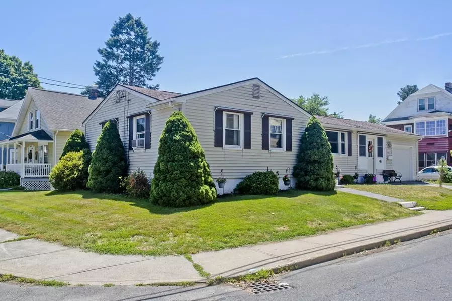 278 Hillside Ave, Holyoke, MA 01040