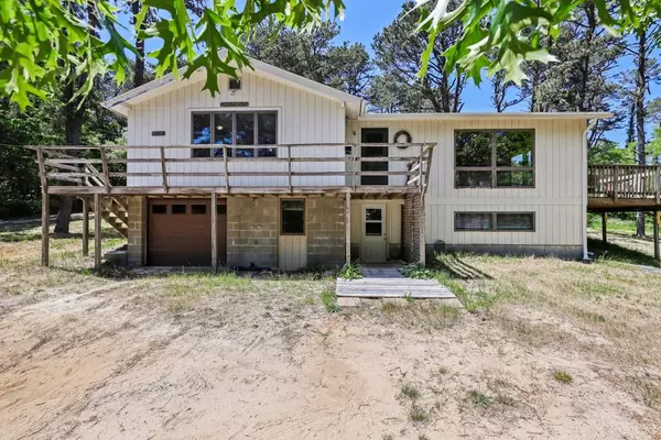 250 Old Wharf Rd, Wellfleet, MA 02667