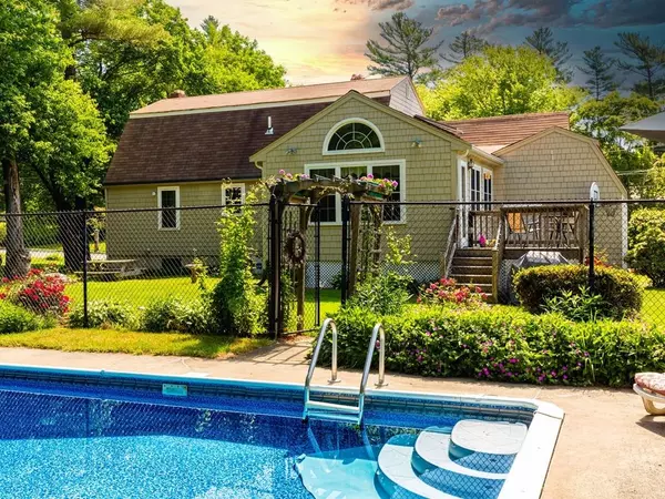 East Bridgewater, MA 02333,29 Branch Rd