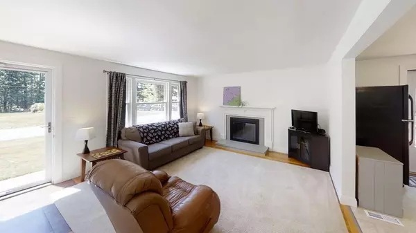 Pepperell, MA 01463,29 Seminole Dr