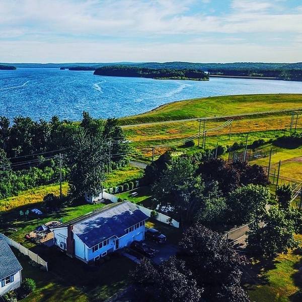 Clinton, MA 01510,27 Dike Dr