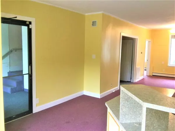 Brookline, MA 02446,2 Summit Ave #1