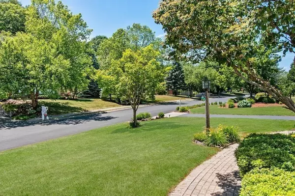 Andover, MA 01810,27 Stirling Street